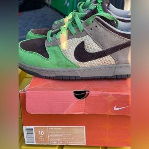 Nike Dunk Low Kicks Hawaii Aloha